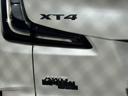 Used 2024 Cadillac XT4 Sport image 14
