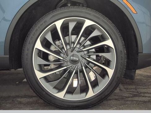 Used 2026 Lincoln Aviator Reserve AWD/4WD image 15