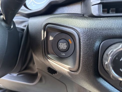 Used 2024 Jeep Gladiator Sport image 35