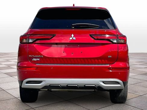 Used 2024 Mitsubishi Outlander SE FWD image 4