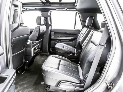 Used 2020 Ford Expedition XLT w/ Equipment Group 202A RWD image 28