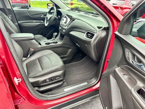 Used 2021 Chevrolet Equinox Premier image 13