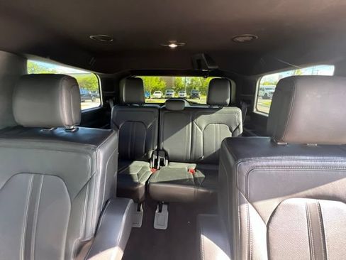 Used 2019 Ford Expedition Limited w/ Special Edition Package AWD/4WD image 20