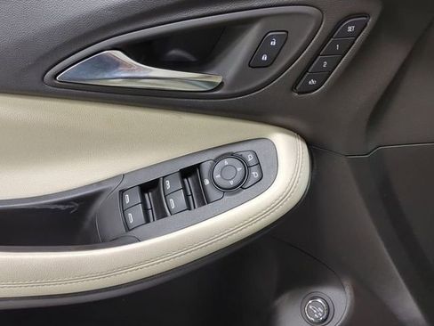 Used 2023 Buick Encore GX Essence w/ Experience Buick Package image 23