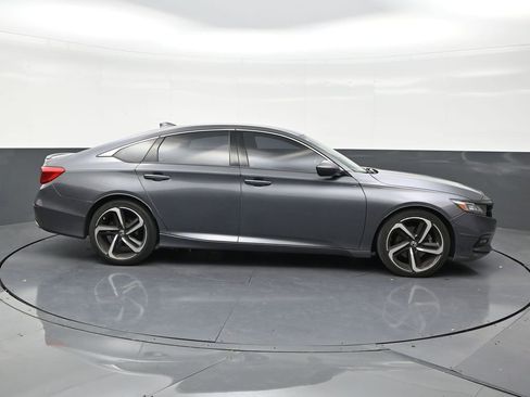 Used 2020 Honda Accord Sport image 6