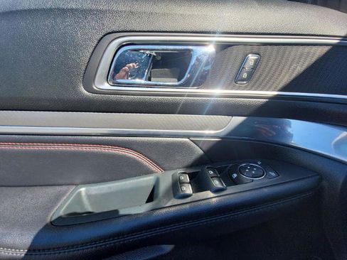 Used 2019 Ford Explorer Sport image 22