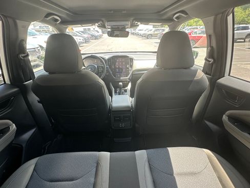 Used 2025 Subaru Forester Premium AWD/4WD image 10