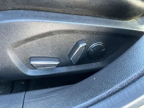 Used 2016 Ford Fusion SE w/ Equipment Group 202A image 16