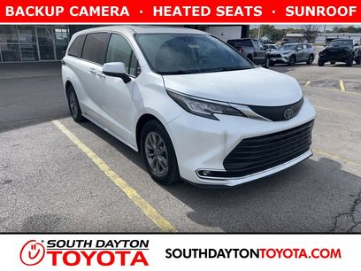 Used 2022 Toyota Sienna XLE