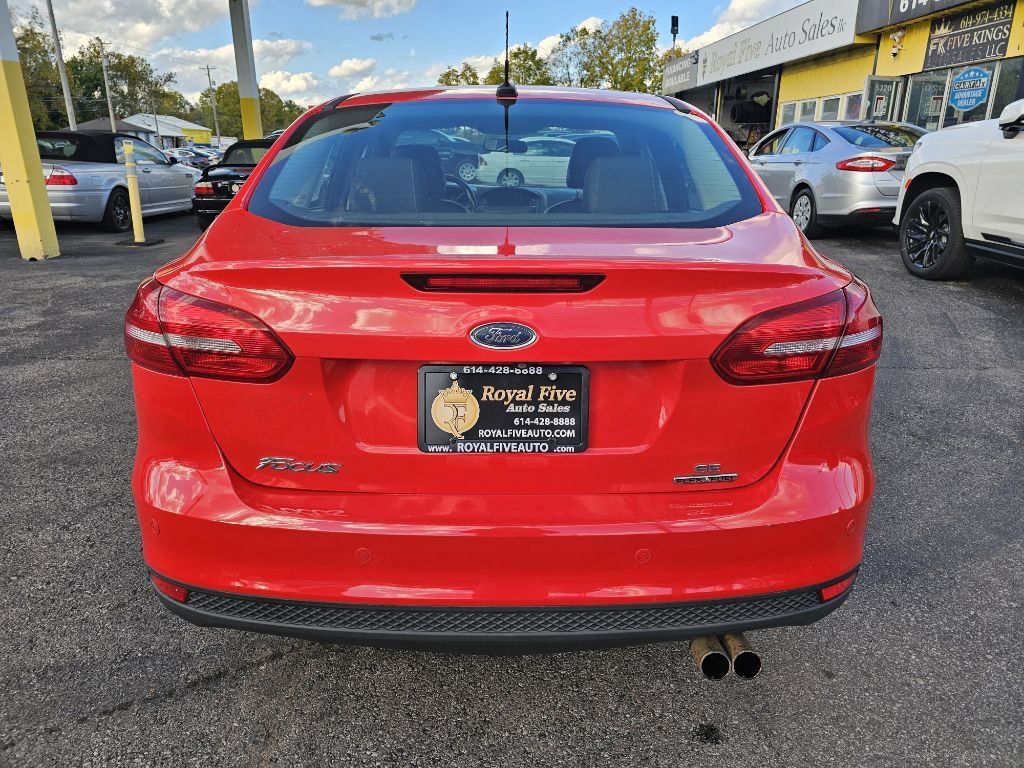 Used 2016 Ford Focus SE w/ Equipment Group 201A FWD image 14