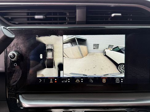 Used 2024 GMC Sierra 3500 Denali Ultimate image 25