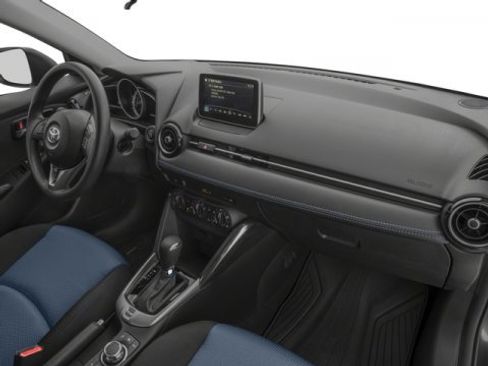 Used 2018 Toyota Yaris iA image 16