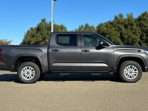 New 2026 Toyota Tundra SR5 image 3