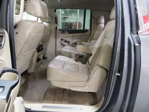 Used 2019 GMC Yukon XL Denali w/ Denali Ultimate Package image 23