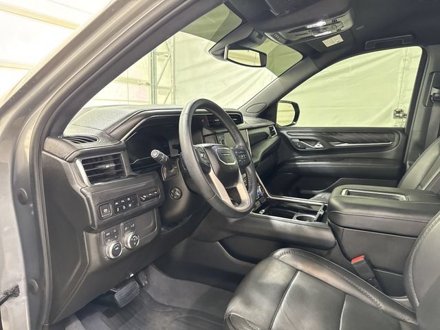 Used 2023 GMC Yukon XL Denali AWD/4WD image 10