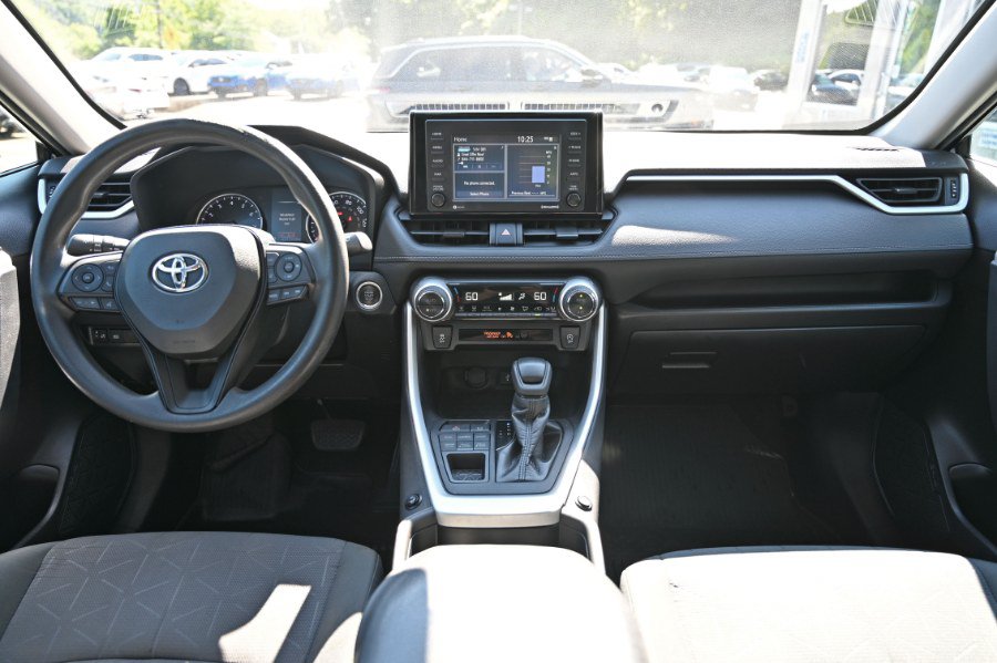 Used 2020 Toyota RAV4 XLE w/ All Weather Liner Package AWD/4WD image 11