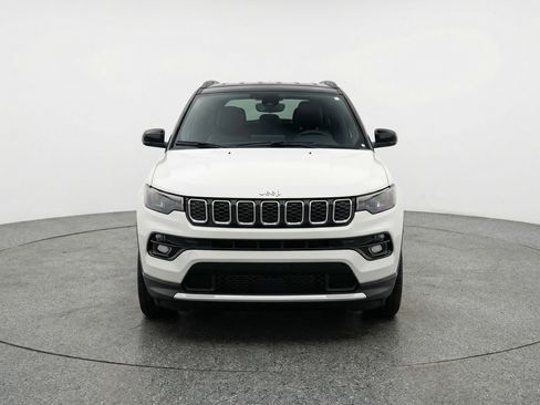 Used 2025 Jeep Compass Limited AWD/4WD image 2