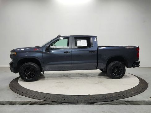 Used 2022 Chevrolet Silverado 1500 LT Trail Boss w/ Convenience Package II AWD/4WD image 4