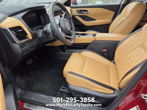 Used 2021 Nissan Rogue Platinum FWD image 5
