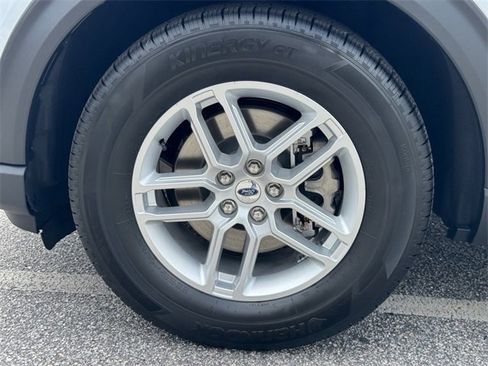 New 2025 Ford Explorer Active w/ Active Comfort Package image 9