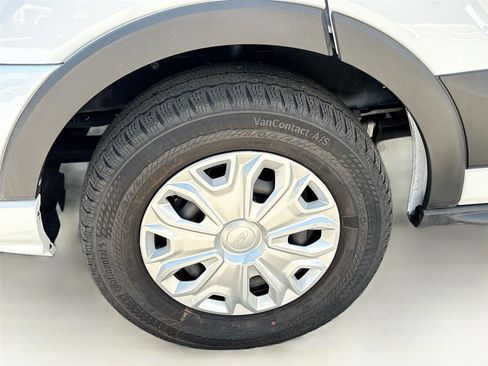 Used 2024 Ford Transit 350 XLT RWD image 34