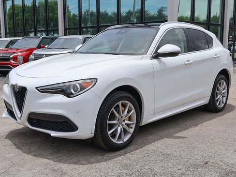 Used 2021 Alfa Romeo Stelvio Ti w/ Premium Package AWD/4WD image 9