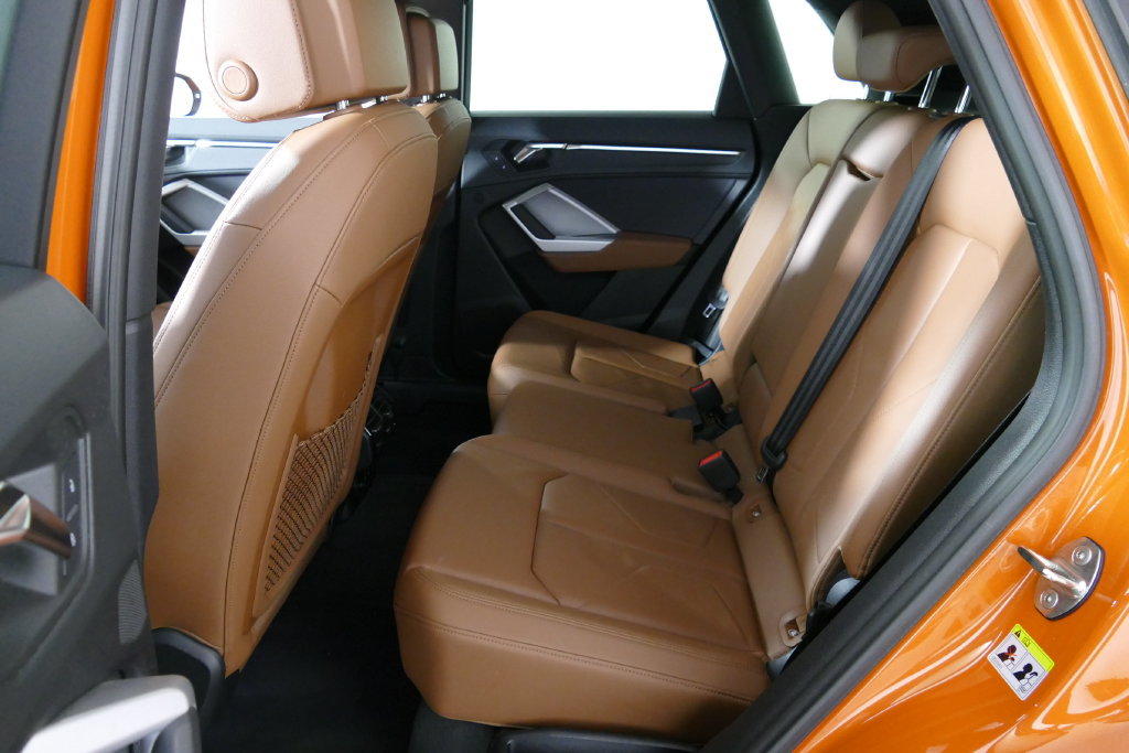 Used 2024 Audi Q3 2.0T Premium w/ Convenience Package AWD/4WD image 27