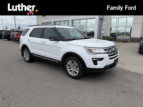 Used 2018 Ford Explorer XLT w/ Equipment Group 202A AWD/4WD image 1