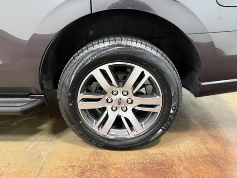 Used 2024 Ford Expedition Limited AWD/4WD image 91