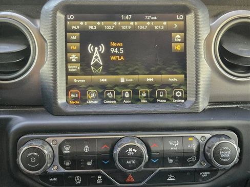 Used 2021 Jeep Wrangler Unlimited Sport AWD/4WD image 12