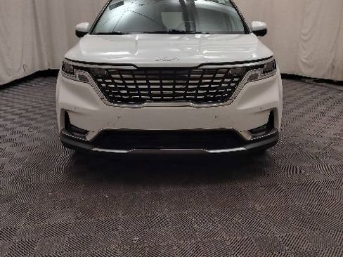 Used 2024 Kia Carnival SX Prestige FWD image 1