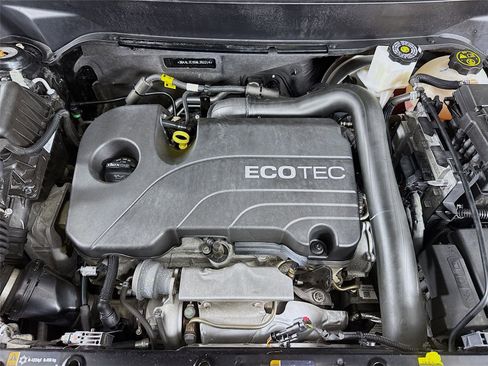 Used 2021 GMC Terrain SLE w/ Driver Convenience Package image 32