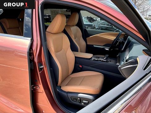 Used 2023 Lexus RX 350 Premium Plus w/ Accessory Package (Z1) image 8