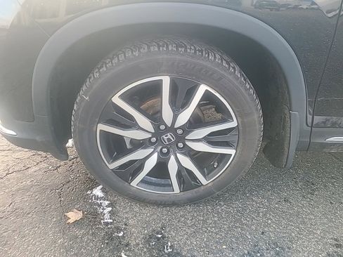 Used 2020 Honda Pilot Touring image 10