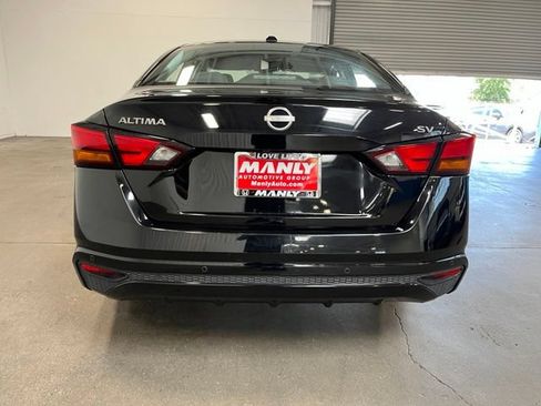 Used 2023 Nissan Altima 2.5 SV FWD image 4
