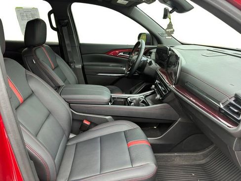 Certified 2024 Chevrolet Traverse RS AWD/4WD image 13
