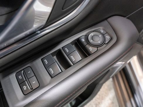 Used 2024 Chevrolet Suburban RST w/ Luxury Package image 14