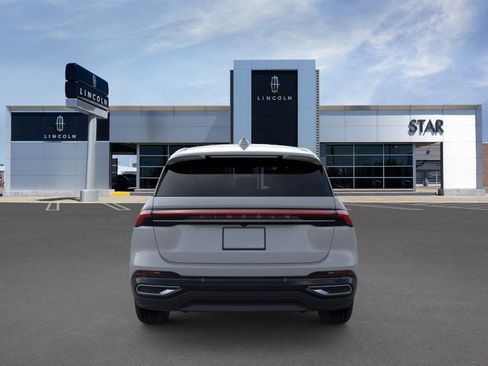 New 2026 Lincoln Nautilus Premier AWD/4WD image 5