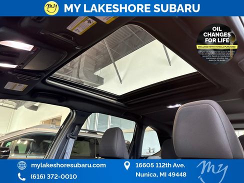 Certified 2025 Subaru Forester Premium AWD/4WD image 25