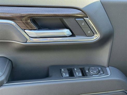 New 2026 Chevrolet Silverado 1500 LT Trail Boss w/ Convenience Package II image 17