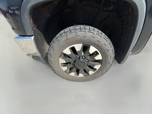 Used 2020 Chevrolet Silverado 3500 LT w/ All Star Edition image 11