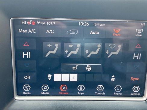 Used 2018 Jeep Grand Cherokee Limited image 16