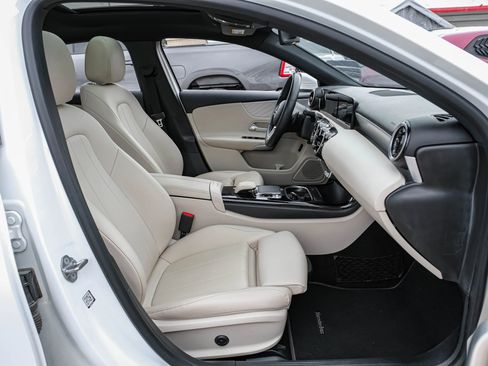 Used 2019 Mercedes-Benz A 220 image 31