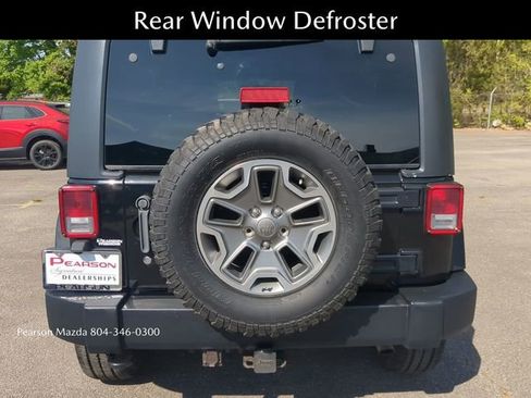 Used 2014 Jeep Wrangler Unlimited Rubicon w/ Connectivity Group image 5