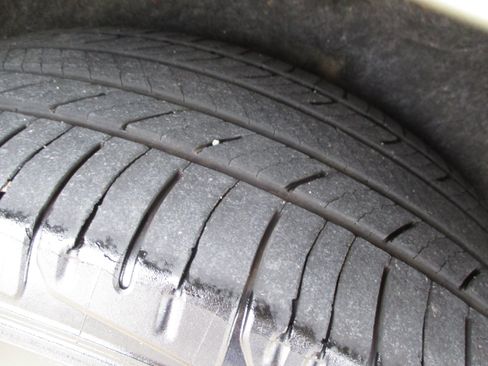 Used 2024 Chrysler Pacifica Limited FWD image 15