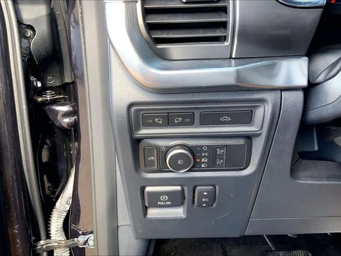 Certified 2022 Ford F150 Lariat AWD/4WD image 36