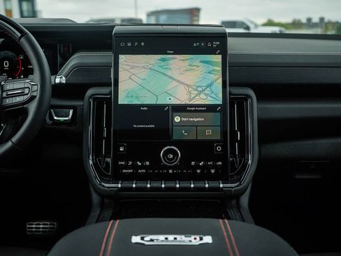 New 2026 GMC Yukon XL AT4 Ultimate w/ LPO, Floor Liner Package AWD/4WD image 18
