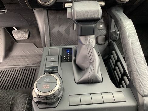 Used 2025 Toyota 4Runner SR5 image 23