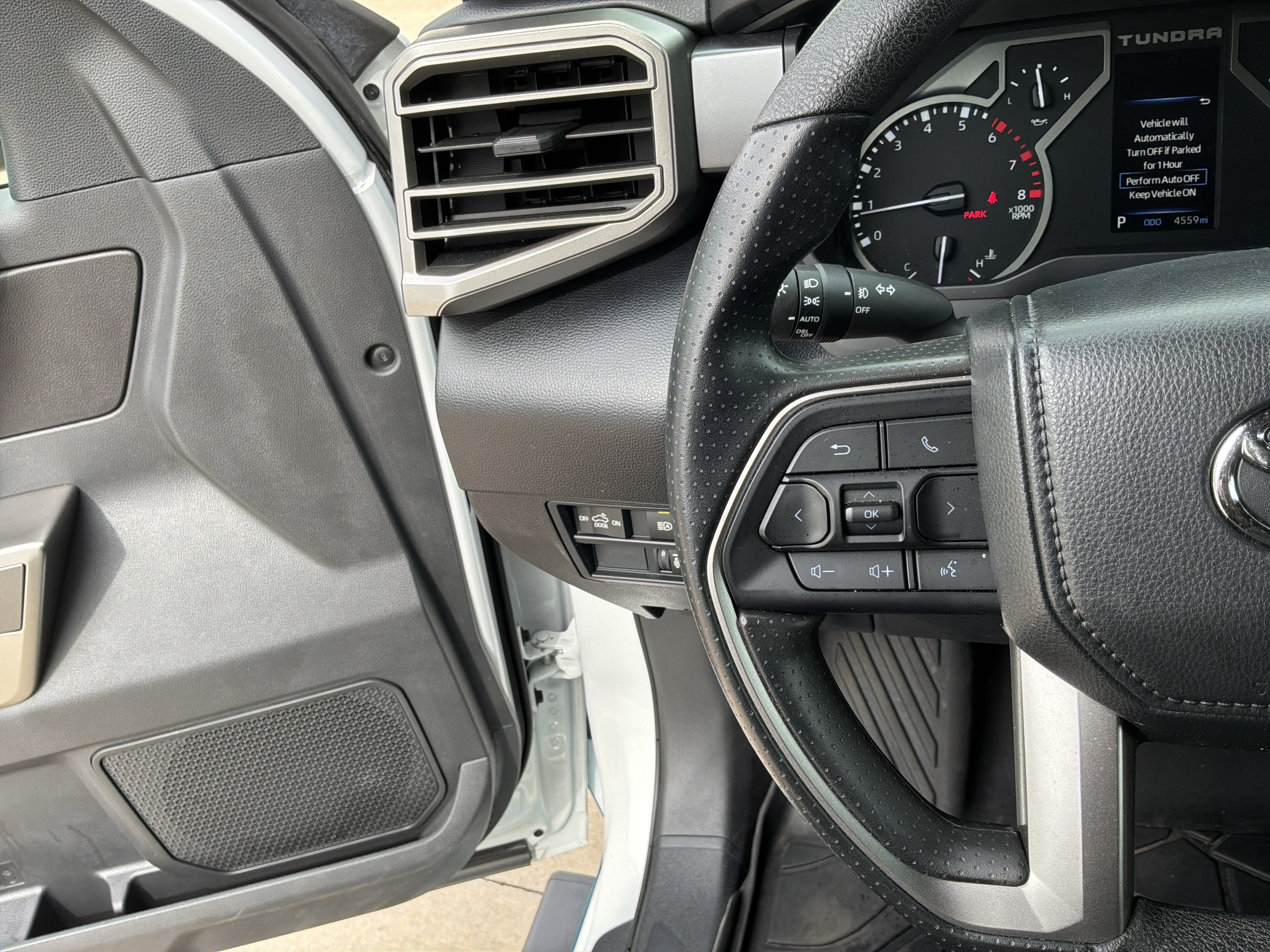 Used 2025 Toyota Tundra SR5 AWD/4WD image 19