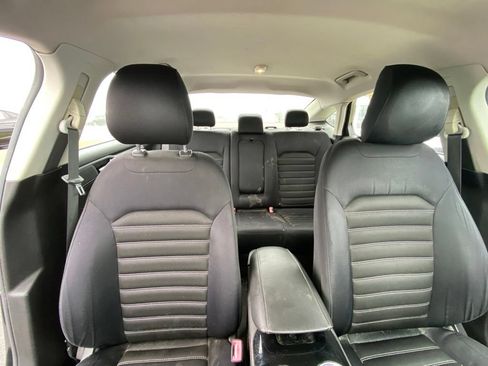 Used 2014 Ford Fusion SE FWD image 25